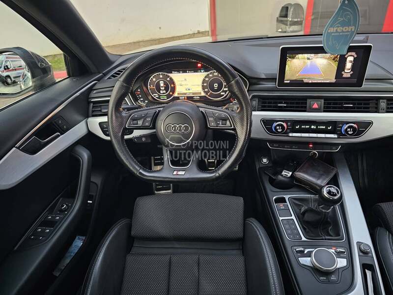 Audi A4 //S-LINE