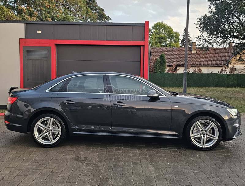 Audi A4 //S-LINE