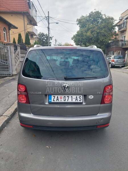 Volkswagen Touran 