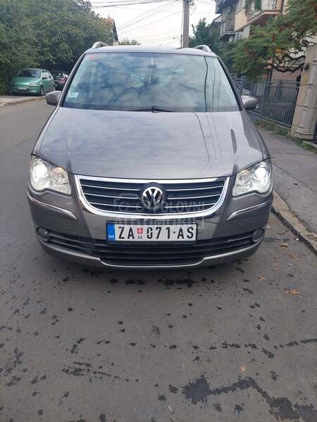 Volkswagen Touran 