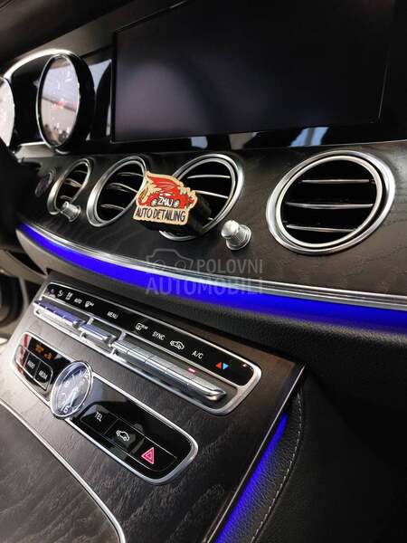 Mercedes Benz E 220 D/avangarde