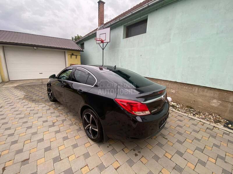 Opel Insignia 2.0