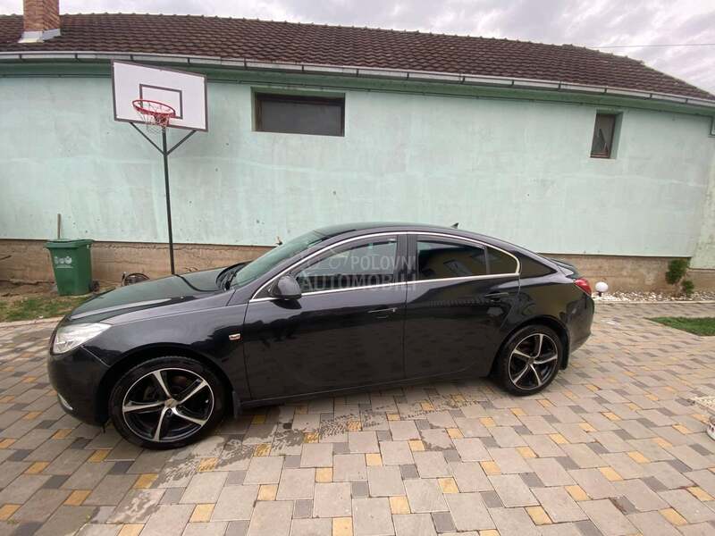 Opel Insignia 2.0