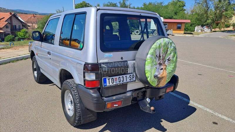 Mitsubishi Pajero 2.5
