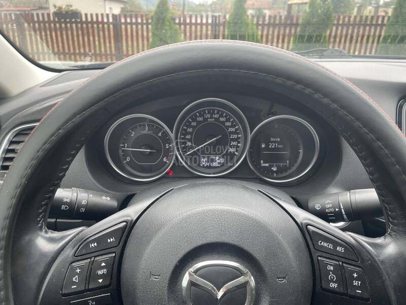 Mazda 6 