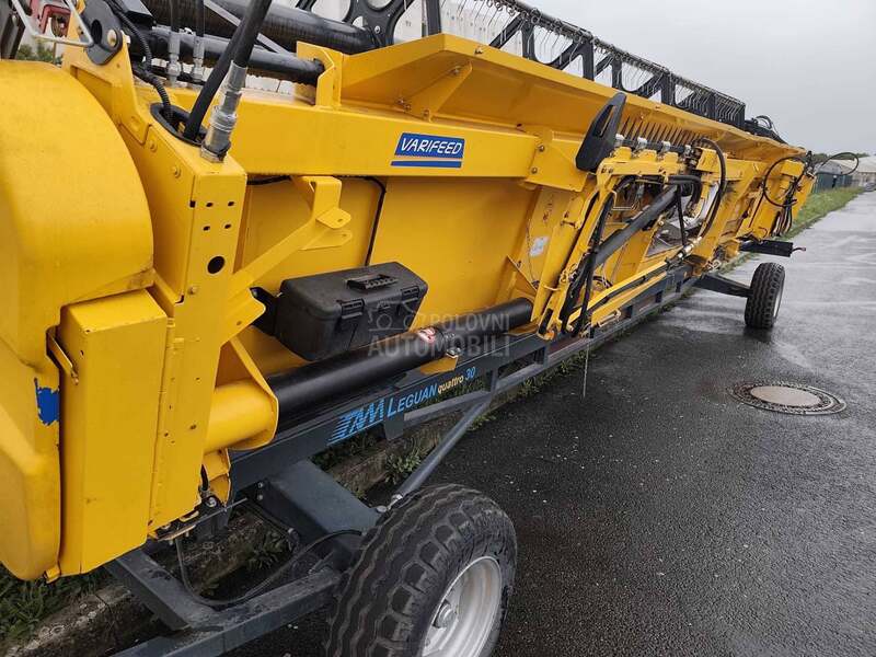 New Holland CR 9090