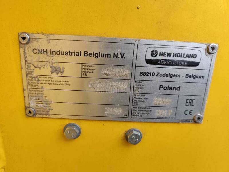 New Holland CR 9090