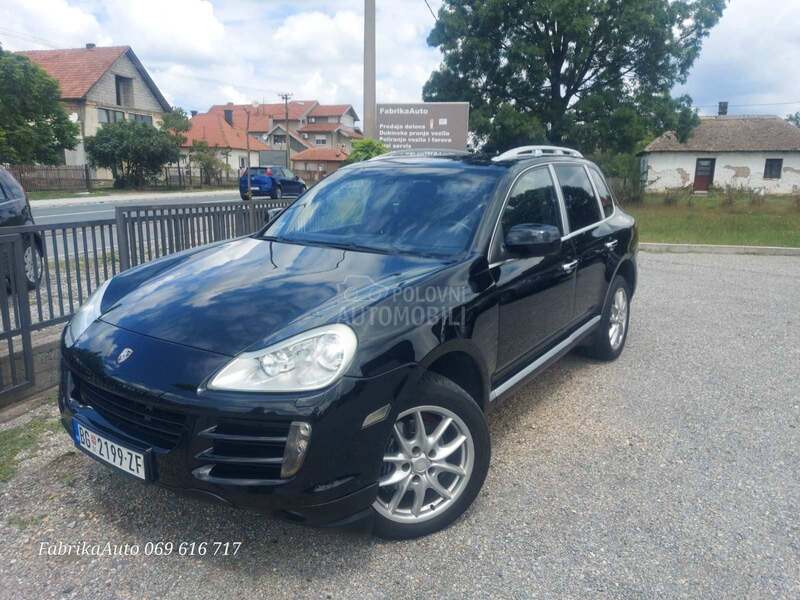 Porsche Cayenne 