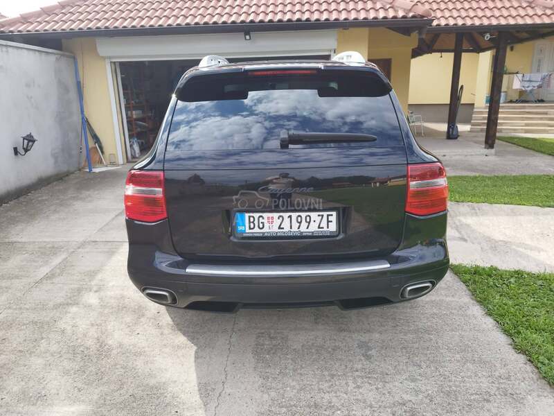 Porsche Cayenne 