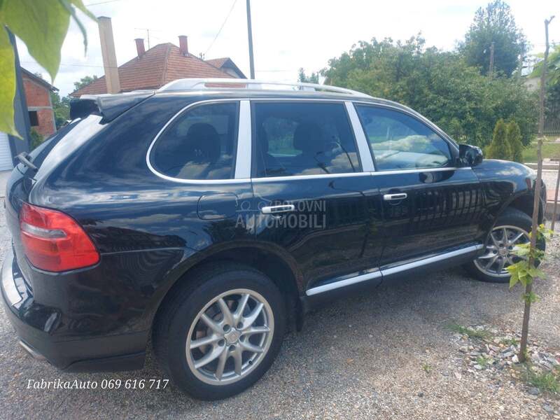 Porsche Cayenne 
