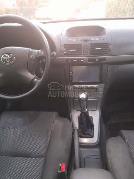 Toyota Avensis 1.8