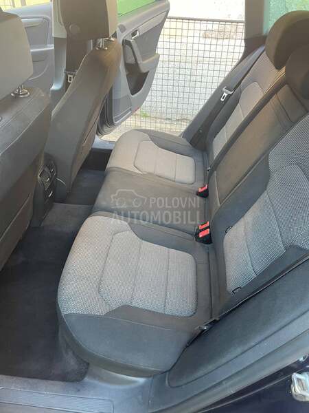 Volkswagen Passat B7 1.6TDI NOV NOV