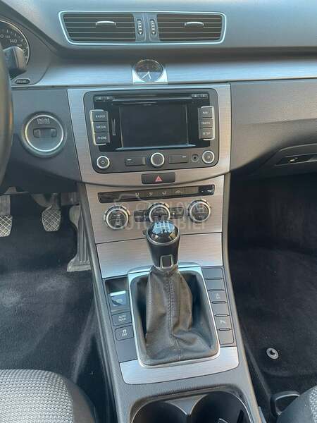 Volkswagen Passat B7 1.6TDI NOV NOV