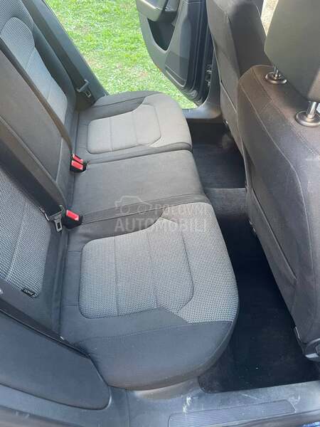 Volkswagen Passat B7 1.6TDI NOV NOV