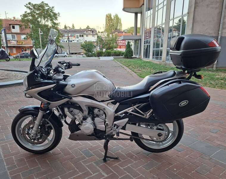 Yamaha FZ6S FAZER