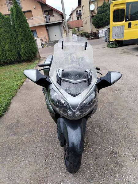 Kawasaki GTR 1400