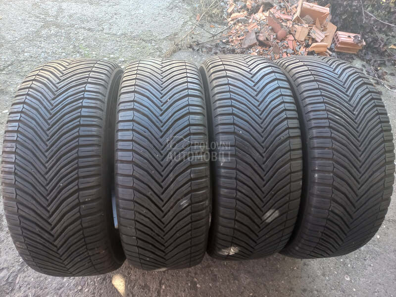 Michelin 235/60 R17 Zimska