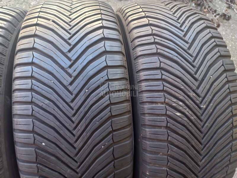 Michelin 235/60 R17 Zimska