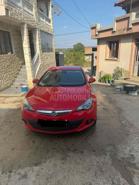 Opel Astra J 2.0cdt 2012. god. -  kompletan auto u delovima