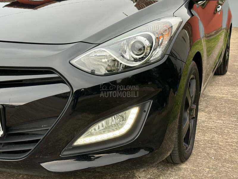 Hyundai i30 1.6 CRDI LED