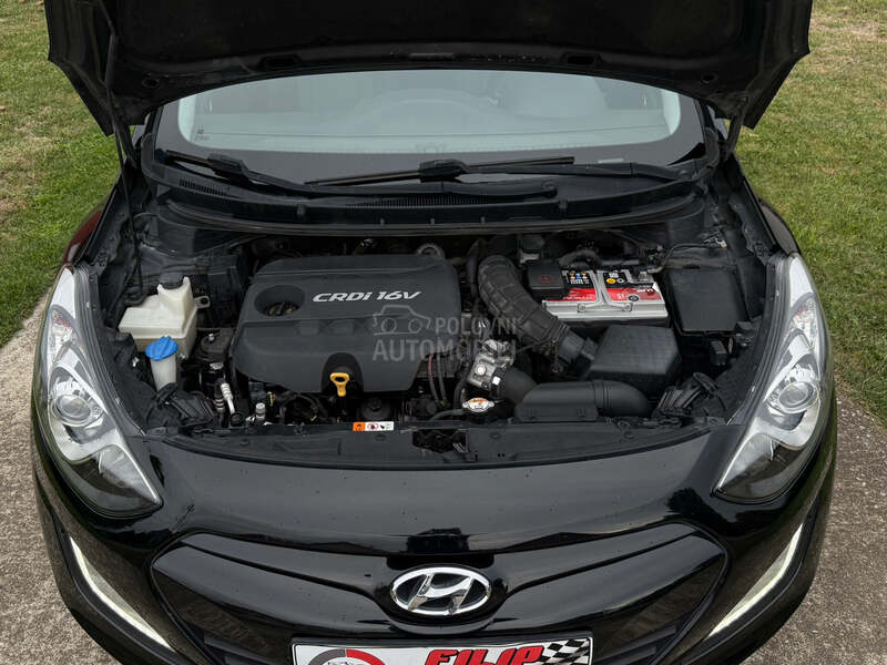 Hyundai i30 1.6 CRDI LED