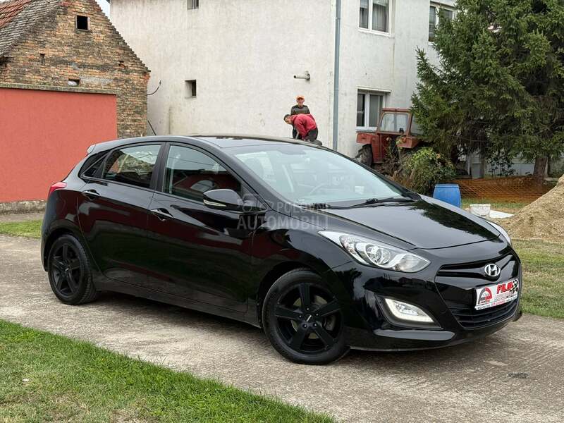 Hyundai i30 1.6 CRDI LED