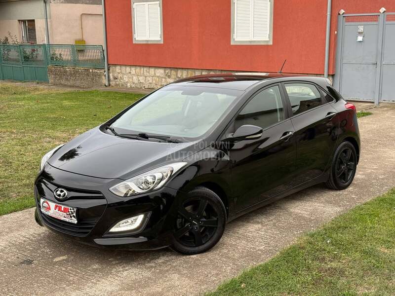 Hyundai i30 1.6 CRDI LED