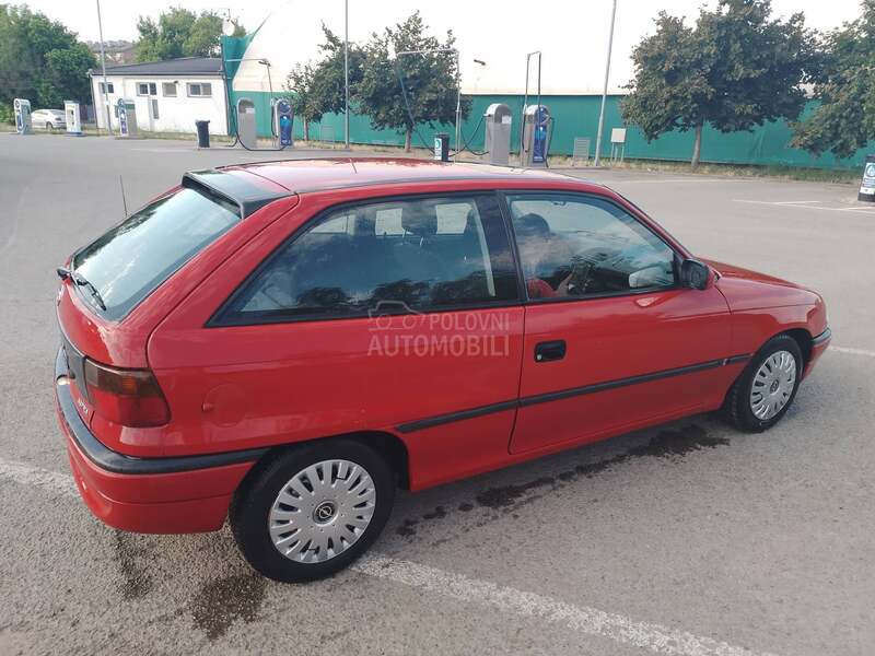 Opel Astra F 