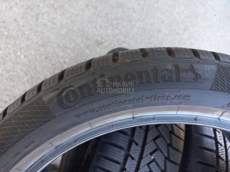 Continental 215/45 R18 Zimska