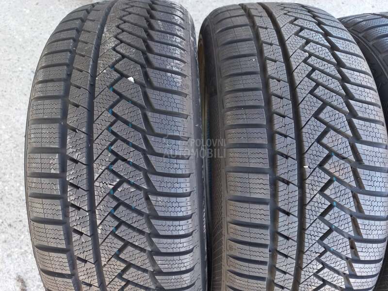 Continental 215/45 R18 Zimska