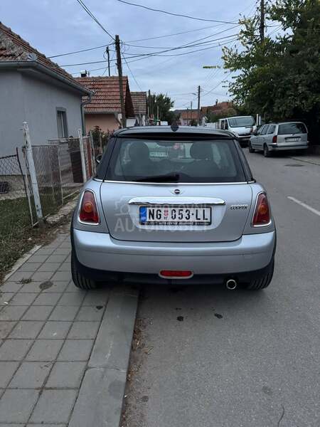 MINI Cooper 