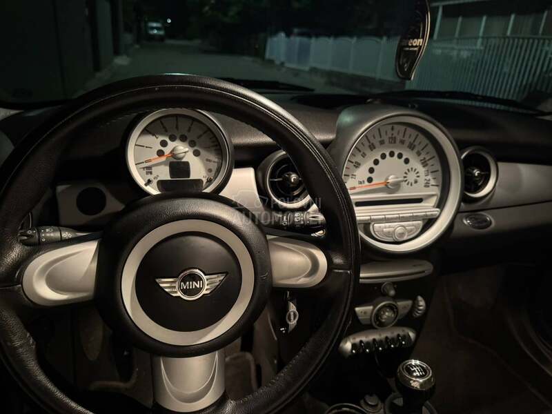 MINI Cooper 