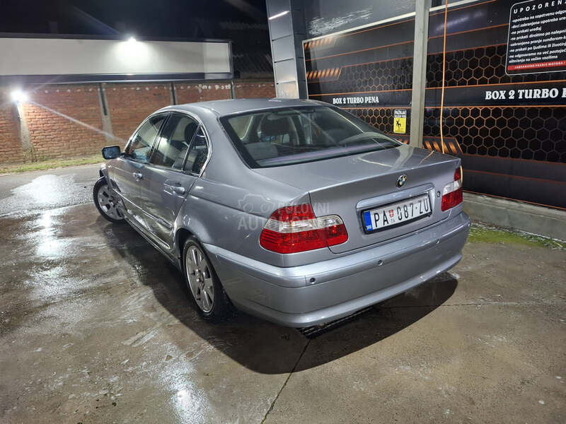 BMW 318 BMW
