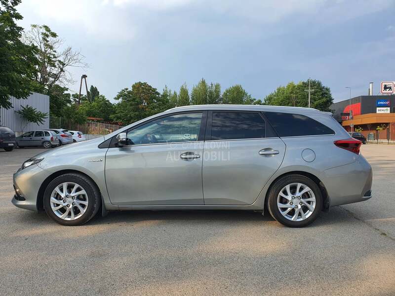 Toyota Auris 1.8 hybrid