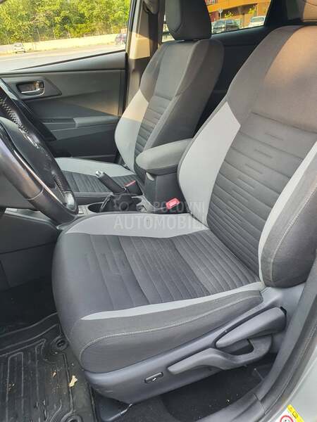 Toyota Auris 1.8 hybrid
