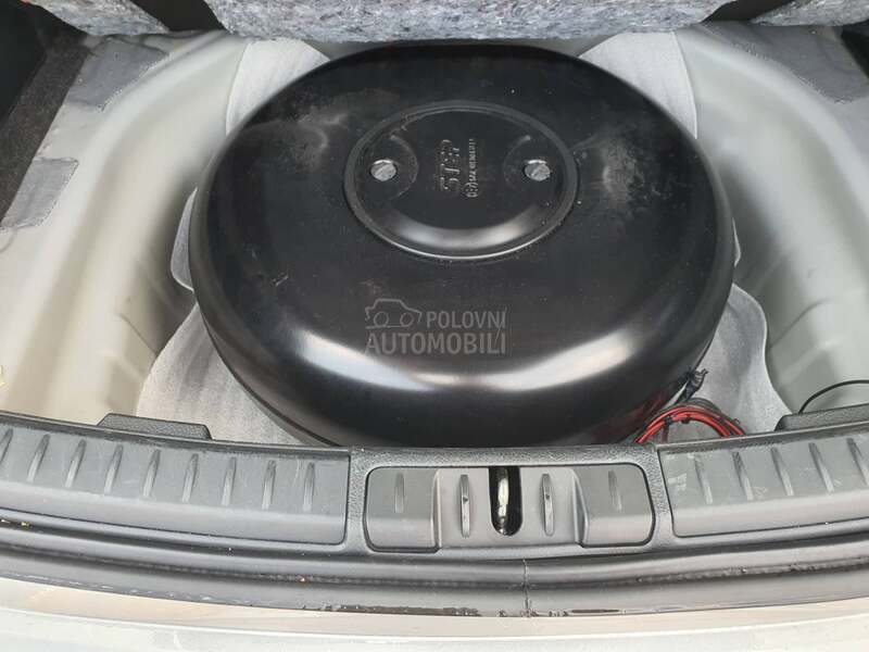 Toyota Auris 1.8 hybrid