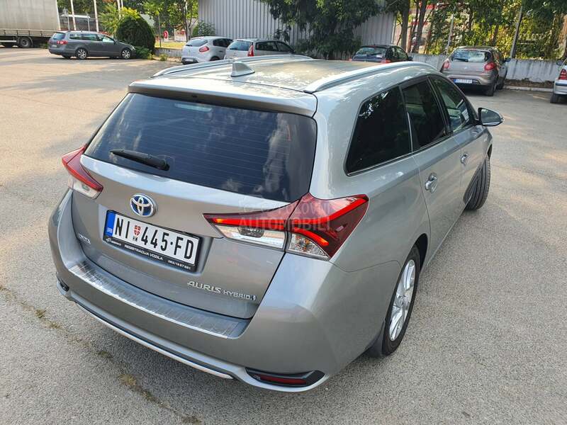 Toyota Auris 1.8 hybrid
