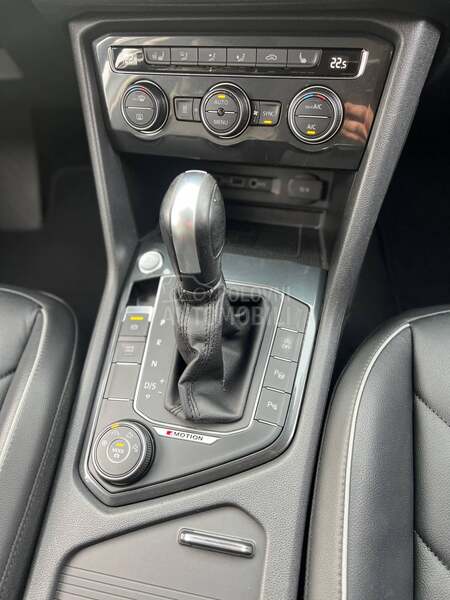 Volkswagen Tiguan R LINE 2.0 DSG 4M