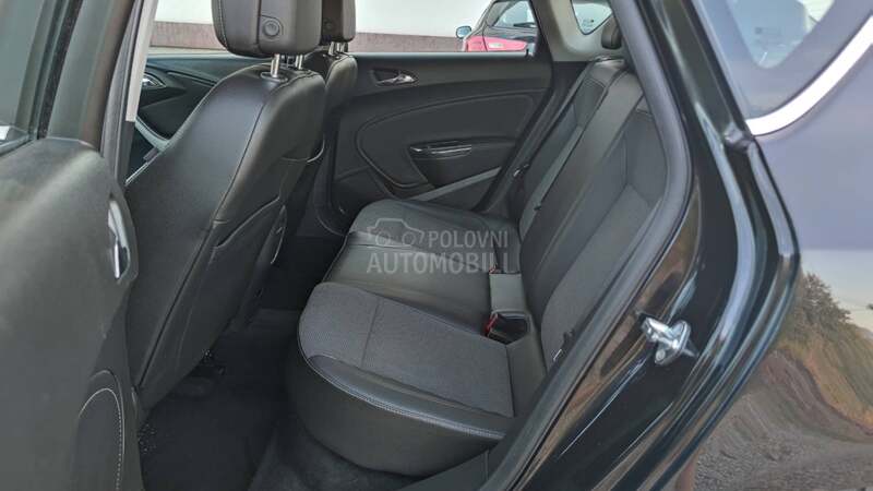 Opel Astra J 1.7 CDTi //COSMO//