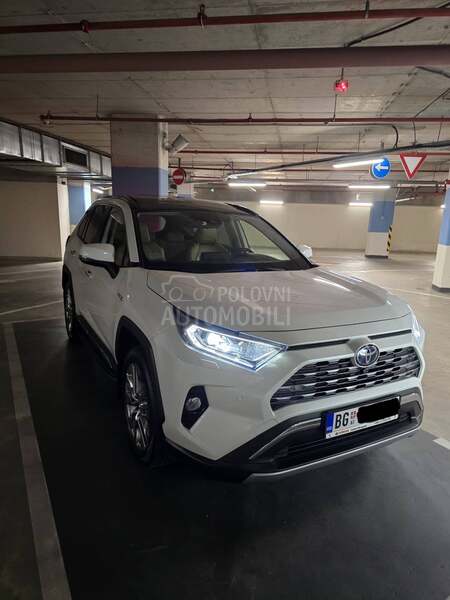 Toyota RAV 4 PREMIUM AWD