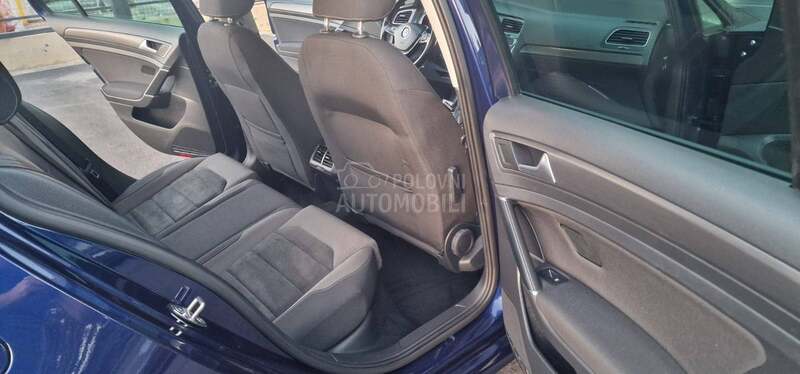 Volkswagen Golf 7 1.5 TSI HIGHLINE