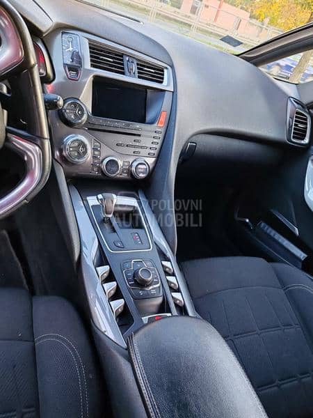 Citroen DS5 1.6 E-HDI Citroen DS5 1.6 E-HDI