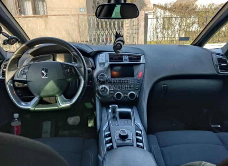 Citroen DS5 1.6 E-HDI Citroen DS5 1.6 E-HDI