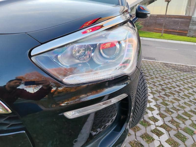 Citroen DS5 1.6 E-HDI Citroen DS5 1.6 E-HDI