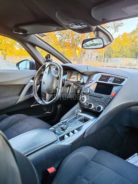 Citroen DS5 1.6 E-HDI Citroen DS5 1.6 E-HDI