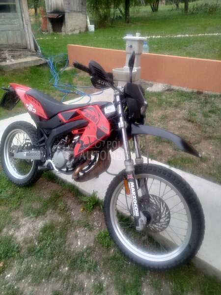 Aprilia Sx