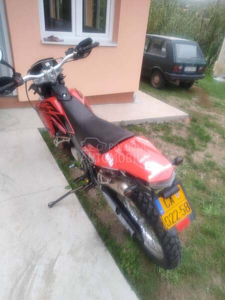 Aprilia Sx
