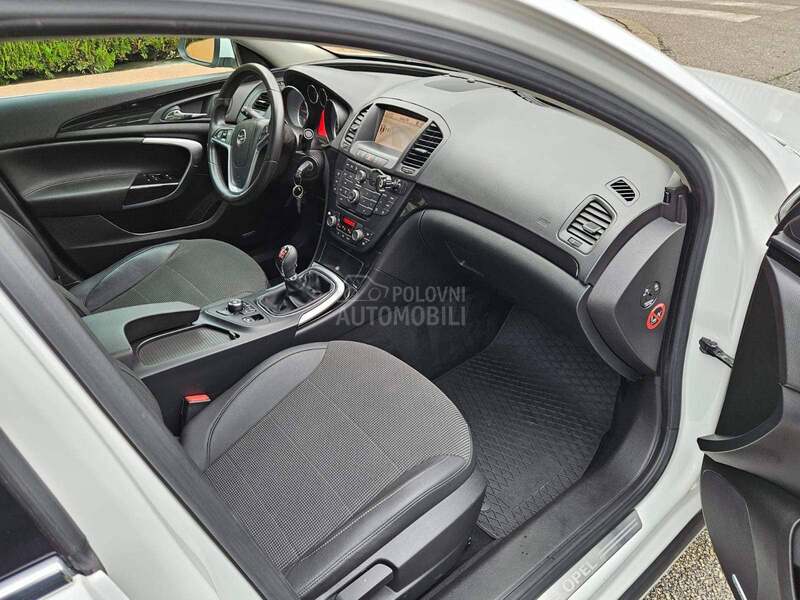 Opel Insignia 2.0