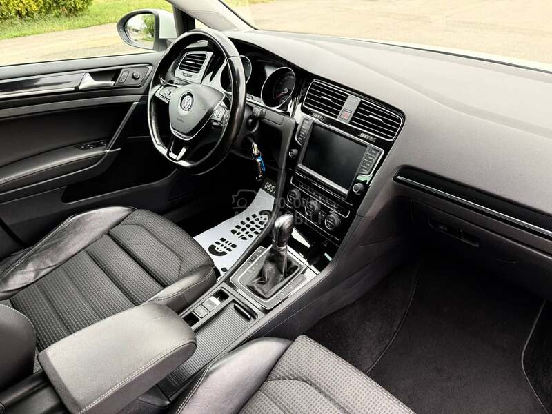 Volkswagen Golf 7 Dsg/Pan/Nav