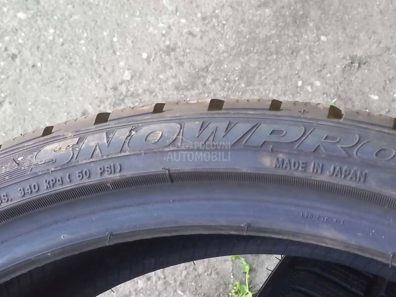 Toyo 255/30 R20 Zimska